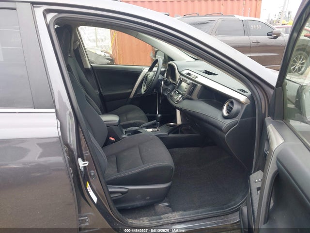 2015 Toyota Rav4 Xle მანქანა იყიდება აუქციონზე, vin: JTMRFREV9FJ046637, აუქციონის ნომერი: 44843527
