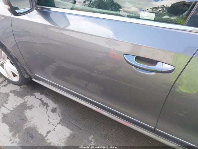 1VWCN7A33EC056176 Volkswagen Passat 2.0l Tdi Sel Premium
