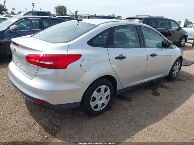 Ford FOCUS S 2017 1FADP3E28HL266990 Image 4