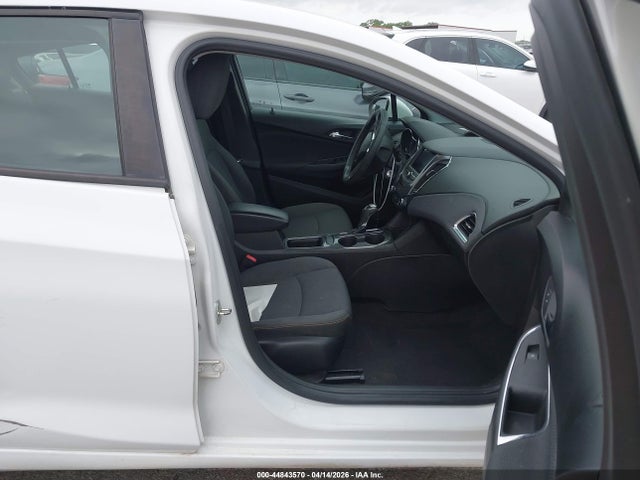 44843570 :رقم المزاد ، 3G1BC6SM7KS551372 vin ، 2019 Chevrolet Cruze Ls مزاد بيع