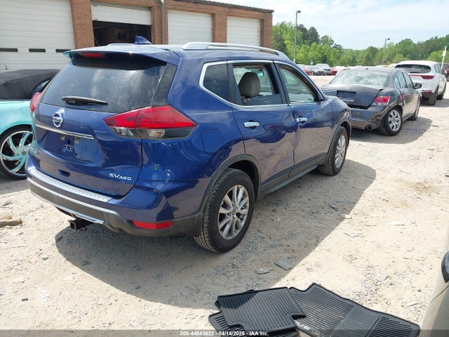 44843622 :رقم المزاد ، KNMAT2MV2HP560490 vin ، 2017 Nissan Rogue Sv مزاد بيع