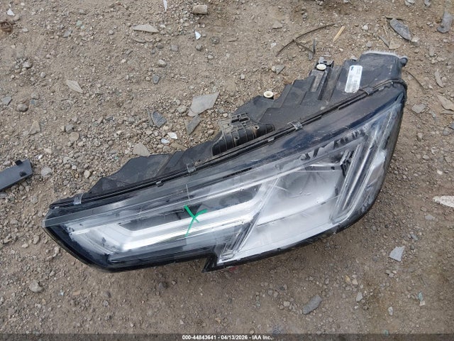Aukcja sprzedaży 2018 Audi A4 2.0t Premium/2.0t Tech Premium, vin: WAUENAF4XJA231343, numer aukcji: 44843641