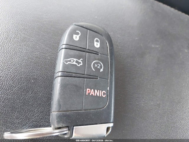 Продаж на аукціоні авто 2018 Chrysler 300 Limited Awd, vin: 2C3CCAKG4JH165314, номер лоту: 44843651