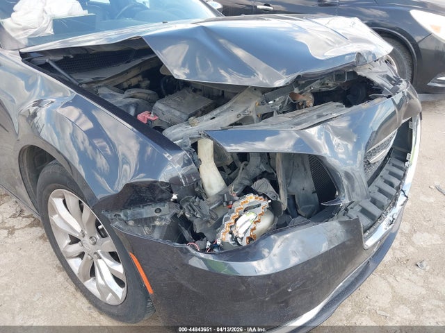 Продаж на аукціоні авто 2018 Chrysler 300 Limited Awd, vin: 2C3CCAKG4JH165314, номер лоту: 44843651