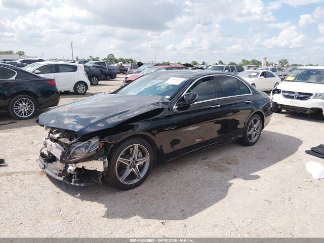 44843662 :رقم المزاد ، WDDZF4JB6KA512071 vin ، 2019 Mercedes-benz E 300 مزاد بيع