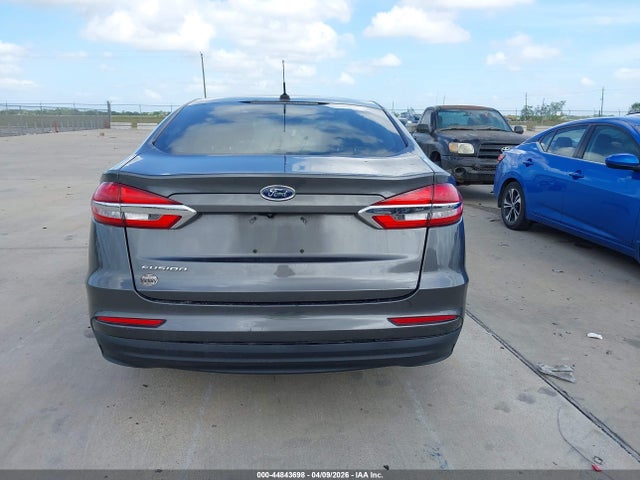 Ford FUSION S 2019 3FA6P0G74KR114195 Image 16
