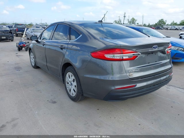 Ford FUSION S 2019 3FA6P0G74KR114195 Image 3