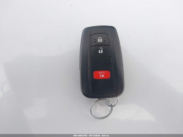 Toyota Prius Three Touring 2018 JTDKARFU4J3055958 Image 11