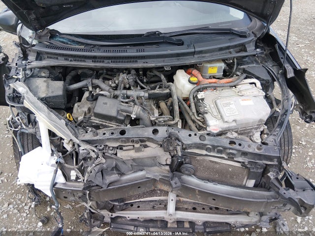 2016 Toyota Prius C Persona Series მანქანა იყიდება აუქციონზე, vin: JTDKDTB32G1114611, აუქციონის ნომერი: 44843741