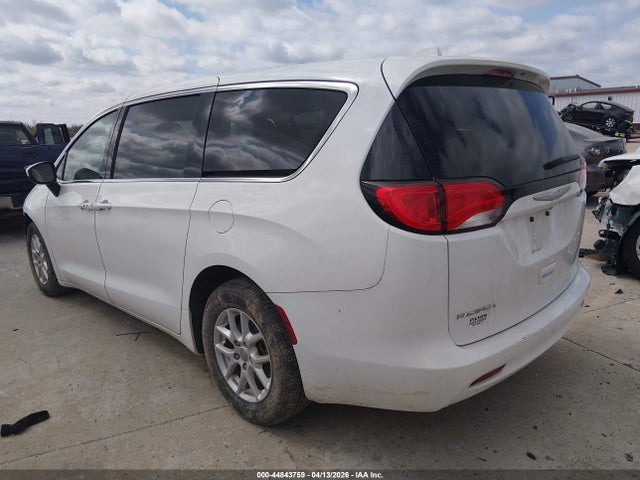 2017 CHRYSLER PACIFICA 2C4RC1CG0HR591641 Photo 2