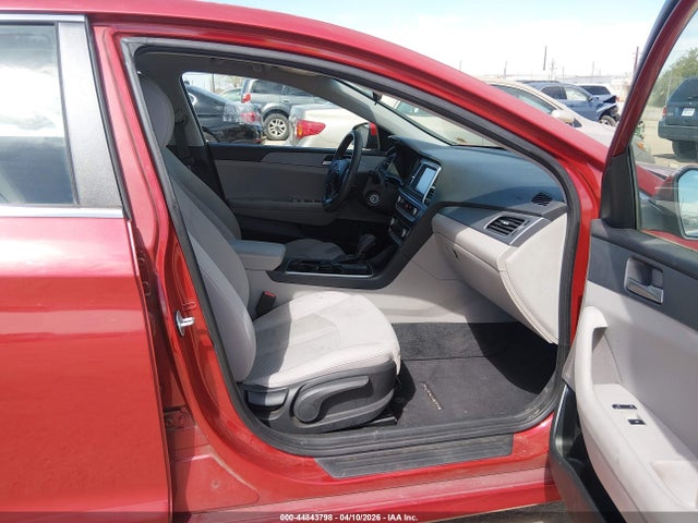 5NPE24AF3JH609081 Hyundai SONATA SE