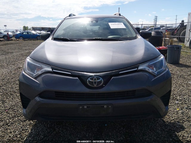 JTMBFREV0JJ731751 Toyota RAV4 LE