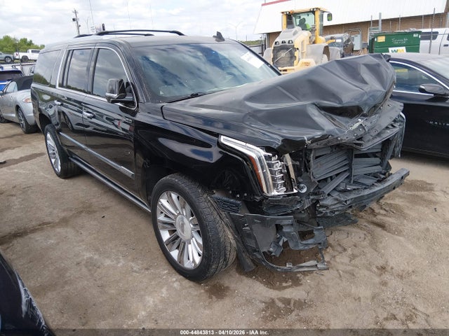 44843813 :رقم المزاد ، 1GYS3KKJ5GR450910 vin ، 2016 Cadillac Escalade Esv Platinum مزاد بيع