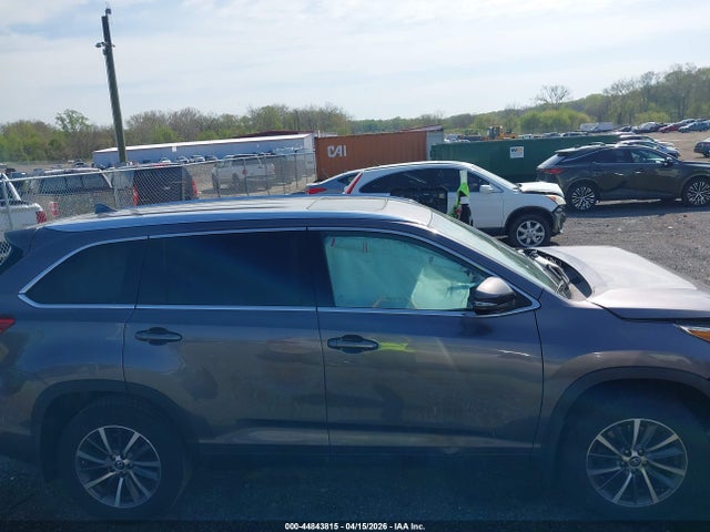 44843815 :رقم المزاد ، 5TDJZRFH6KS579961 vin ، 2019 Toyota Highlander Xle مزاد بيع