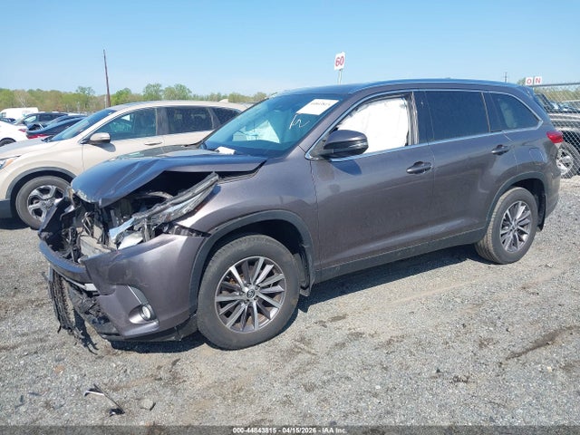 44843815 :رقم المزاد ، 5TDJZRFH6KS579961 vin ، 2019 Toyota Highlander Xle مزاد بيع