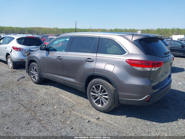44843815 :رقم المزاد ، 5TDJZRFH6KS579961 vin ، 2019 Toyota Highlander Xle مزاد بيع