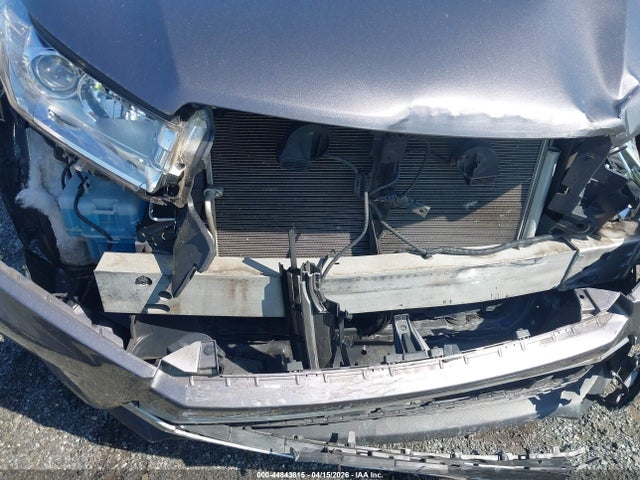 44843815 :رقم المزاد ، 5TDJZRFH6KS579961 vin ، 2019 Toyota Highlander Xle مزاد بيع