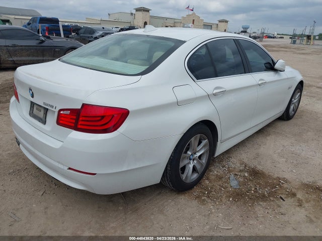 44843820 :رقم المزاد ، WBAFR1C55BC750411 vin ، 2011 Bmw 528i مزاد بيع