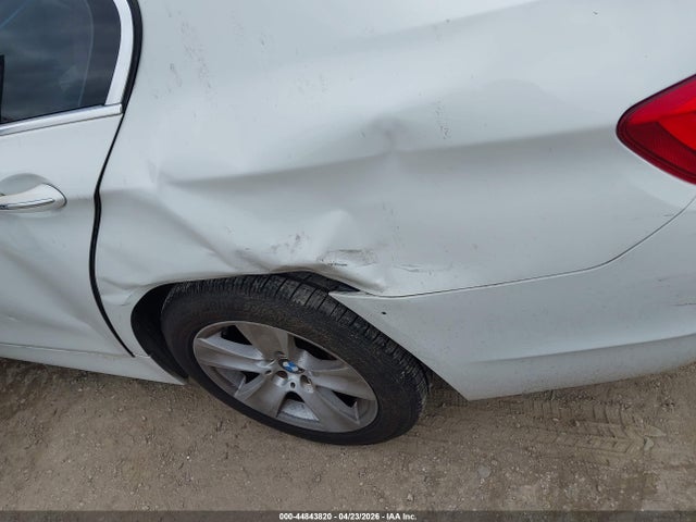 44843820 :رقم المزاد ، WBAFR1C55BC750411 vin ، 2011 Bmw 528i مزاد بيع