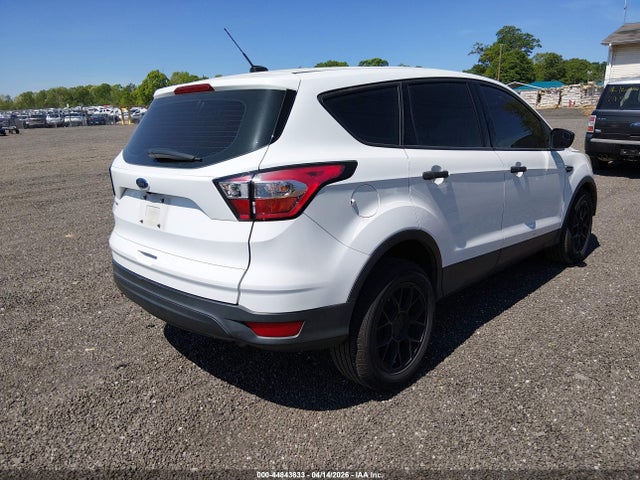 44843833 :رقم المزاد ، 1FMCU0F73HUD21035 vin ، 2017 Ford Escape S مزاد بيع