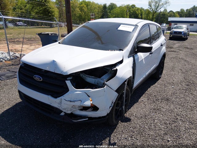 44843833 :رقم المزاد ، 1FMCU0F73HUD21035 vin ، 2017 Ford Escape S مزاد بيع