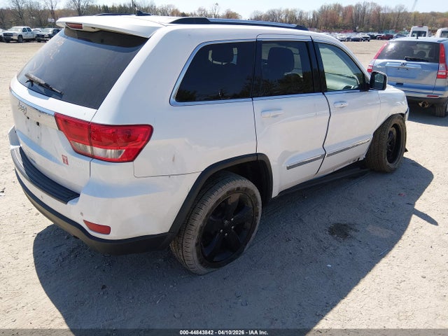 2013 Jeep Grand Cherokee Laredo მანქანა იყიდება აუქციონზე, vin: 1C4RJFAG0DC592118, აუქციონის ნომერი: 44843842