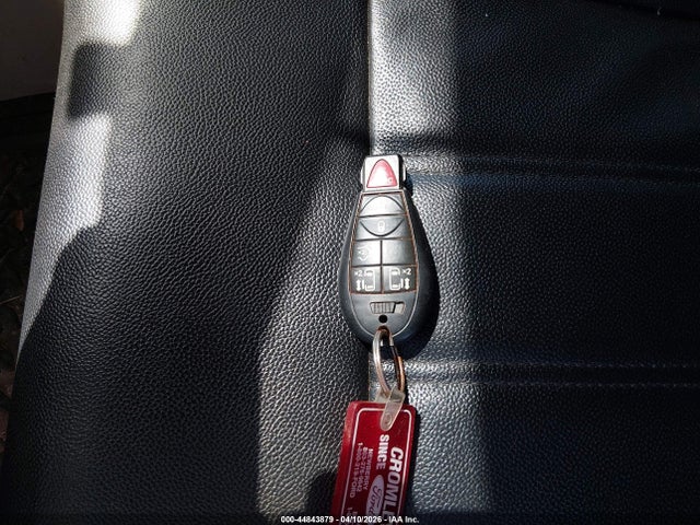 2014 Chrysler Town & Country Touring მანქანა იყიდება აუქციონზე, vin: 2C4RC1BG4ER272255, აუქციონის ნომერი: 44843879