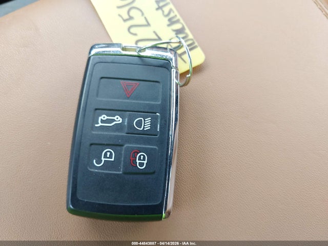 SALEWEEE1P2219577 Land Rover Defender 110 Carpathian Edition/110 V8