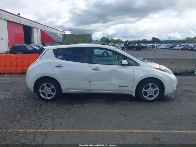 44843888 :رقم المزاد ، 1N4BZ0CP8GC304358 vin ، 2016 Nissan Leaf Sl مزاد بيع