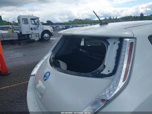 44843888 :رقم المزاد ، 1N4BZ0CP8GC304358 vin ، 2016 Nissan Leaf Sl مزاد بيع