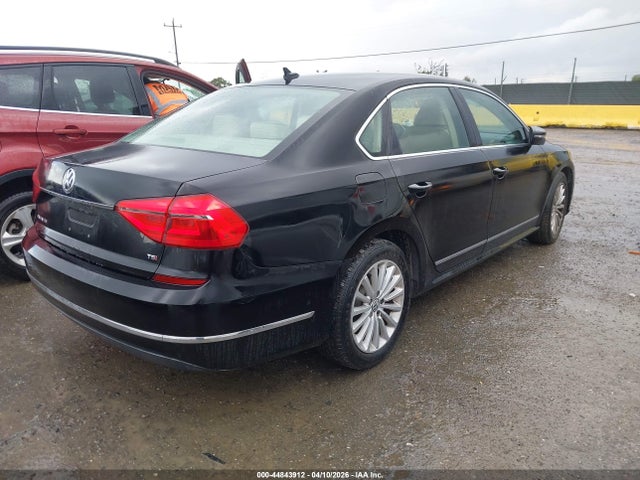 1VWBT7A31GC057279 Volkswagen Passat 1.8t Se