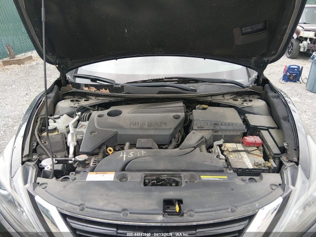 44843940 :رقم المزاد ، 1N4AL3AP0JC116040 vin ، 2018 Nissan Altima 2.5 Sr مزاد بيع