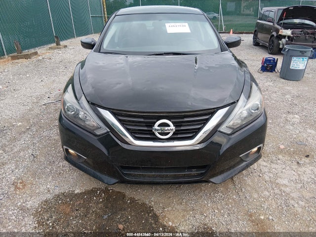 44843940 :رقم المزاد ، 1N4AL3AP0JC116040 vin ، 2018 Nissan Altima 2.5 Sr مزاد بيع