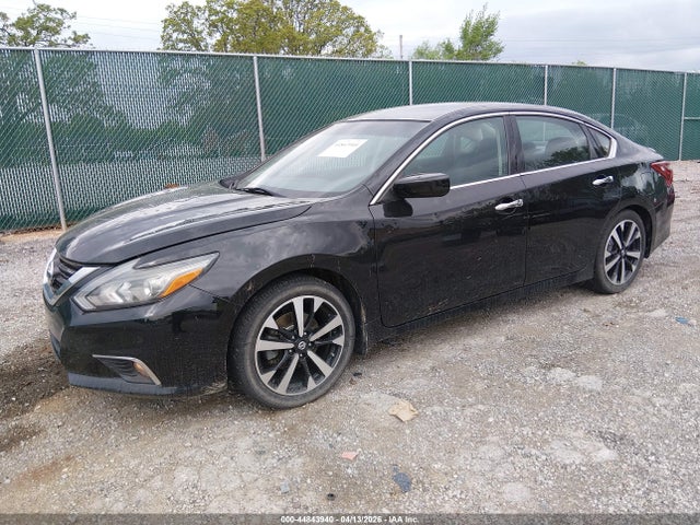44843940 :رقم المزاد ، 1N4AL3AP0JC116040 vin ، 2018 Nissan Altima 2.5 Sr مزاد بيع