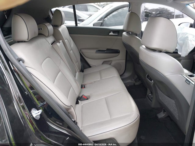 KNDPN3ACXH7221795 KIA Sportage Ex