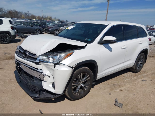 Aukcja sprzedaży 2018 Toyota Highlander Le, vin: 5TDBZRFH3JS888435, numer aukcji: 44843974