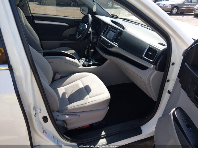 Aukcja sprzedaży 2018 Toyota Highlander Le, vin: 5TDBZRFH3JS888435, numer aukcji: 44843974