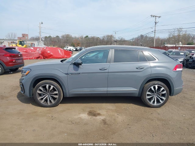 44843998 :رقم المزاد ، 1V2SE2CA7MC229305 vin ، 2021 Volkswagen Atlas Cross Sport 3.6l V6 Sel/3.6l V6 Sel R-line مزاد بيع