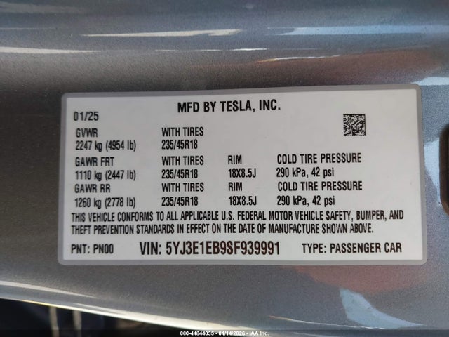 44844035 :رقم المزاد ، 5YJ3E1EB9SF939991 vin ، 2025 Tesla Model 3 Long Range All-wheel Drive مزاد بيع