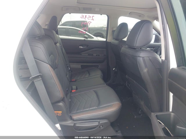 Продажа на аукционе авто 2024 Nissan Pathfinder Platinum Fwd, vin: 5N1DR3DG3RC222040, номер лота: 44844068