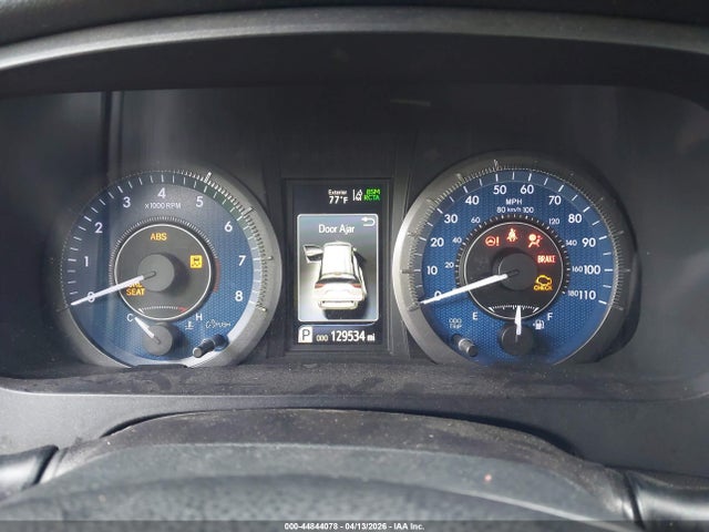 44844078 :رقم المزاد ، 5TDYZ3DC1JS953247 vin ، 2018 Toyota Sienna Limited Premium 7 Passenger مزاد بيع