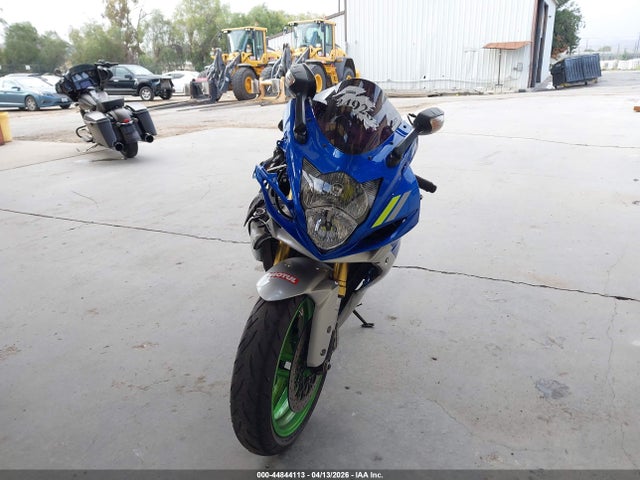 Suzuki GSX-R750 2022 JS1GR7MA8N7100307 Image 5