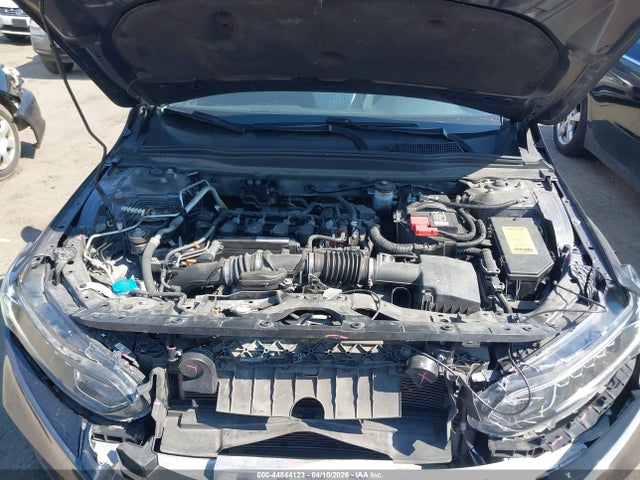 1HGCV1F1XJA258088 Honda ACCORD LX