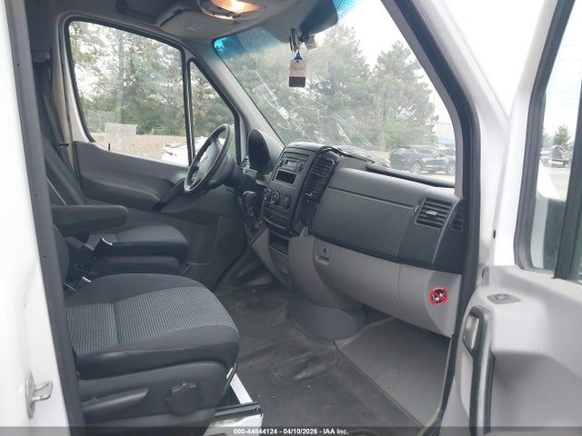 2010 Mercedes-benz Sprinter Van 3500 High Roof მანქანა იყიდება აუქციონზე, vin: WD3PF4CCXA5490052, აუქციონის ნომერი: 44844124