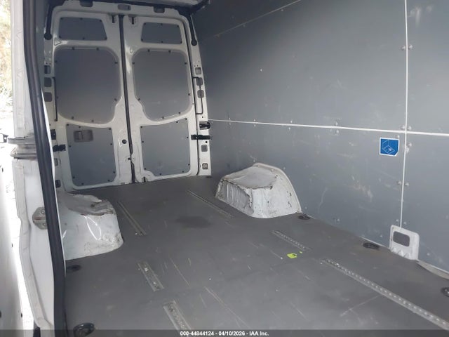 2010 Mercedes-benz Sprinter Van 3500 High Roof მანქანა იყიდება აუქციონზე, vin: WD3PF4CCXA5490052, აუქციონის ნომერი: 44844124
