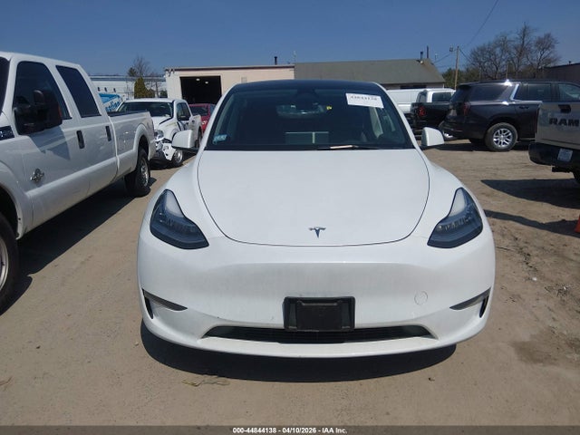 Продажа на аукционе авто 2023 Tesla Model Y Awd/long Range Dual Motor All-wheel Drive, vin: 7SAYGDEE5PA079087, номер лота: 44844138