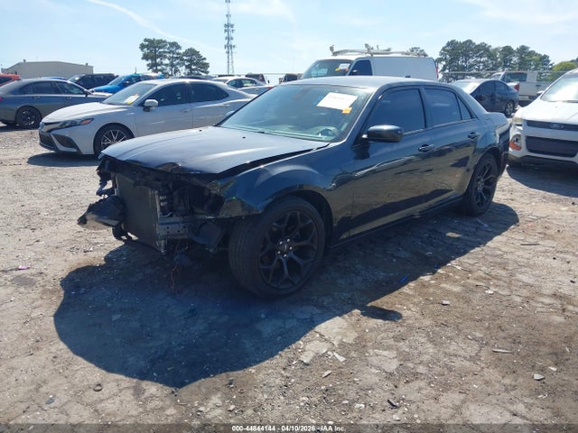 44844144 :رقم المزاد ، 2C3CCABGXKH515787 vin ، 2019 Chrysler 300 300s مزاد بيع