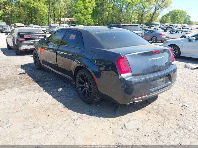 44844144 :رقم المزاد ، 2C3CCABGXKH515787 vin ، 2019 Chrysler 300 300s مزاد بيع