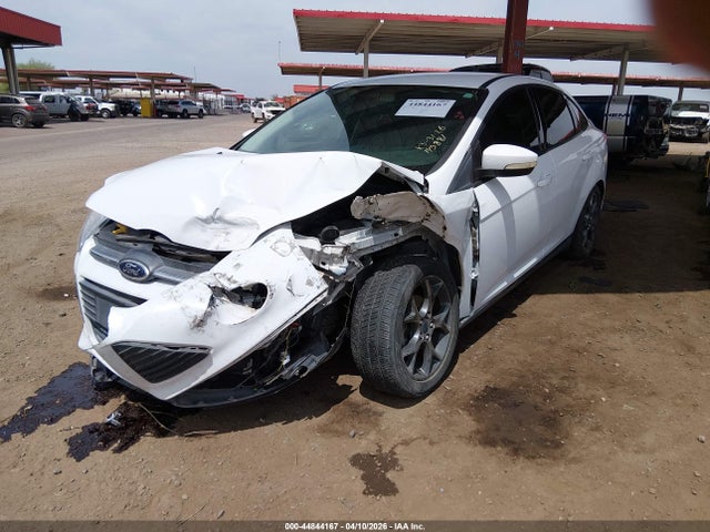 Ford FOCUS SE 2014 1FADP3F29EL145881 Image 2