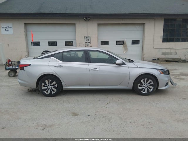 44844168 :رقم المزاد ، 1N4BL4BV0NN391862 vin ، 2022 Nissan Altima S Fwd مزاد بيع